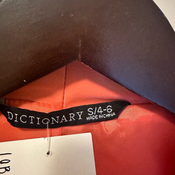 Women’s Blazer - Picture 4 of 4